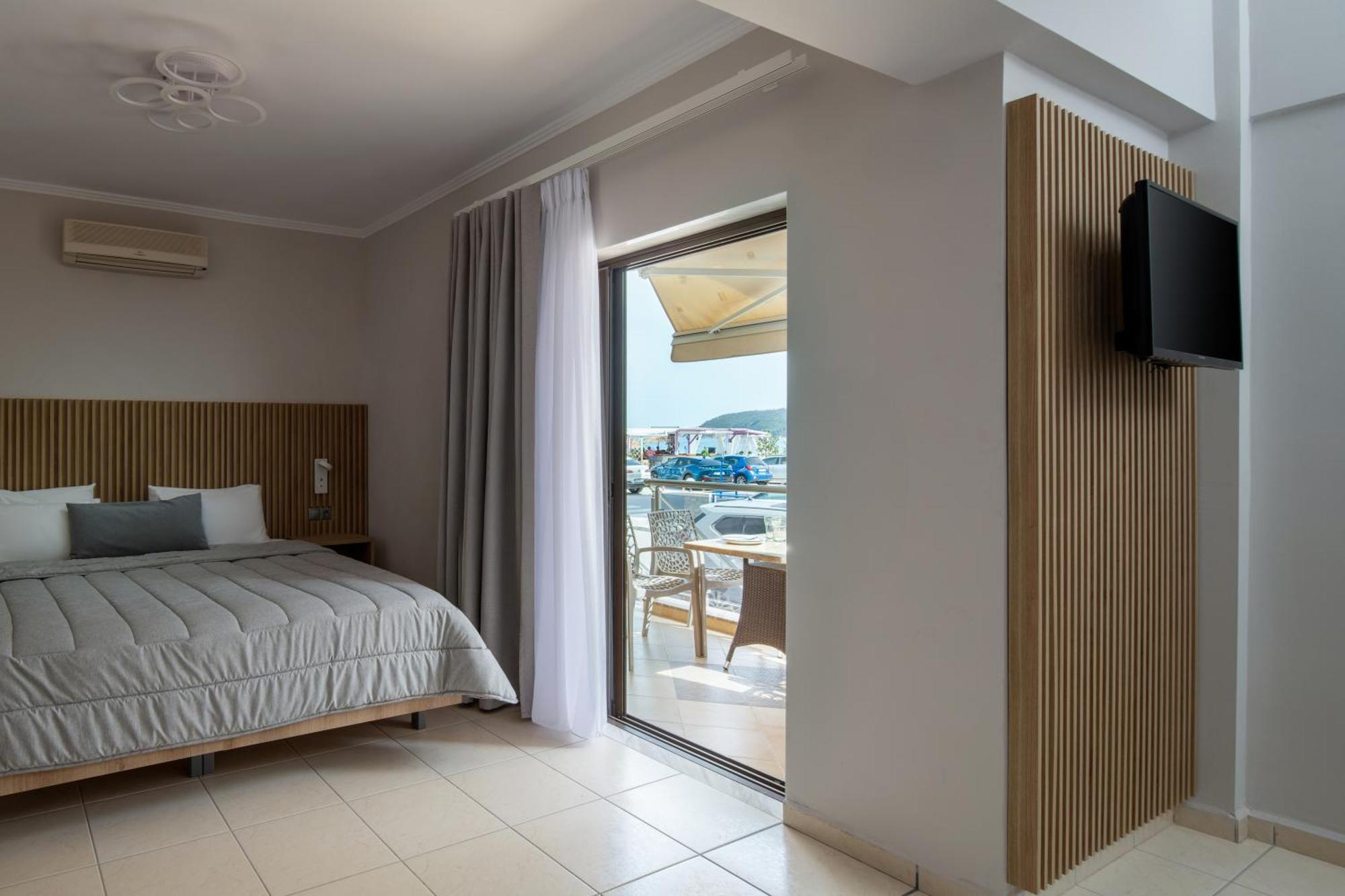 House Kostas On The Beach Sarti Ngoại thất bức ảnh
