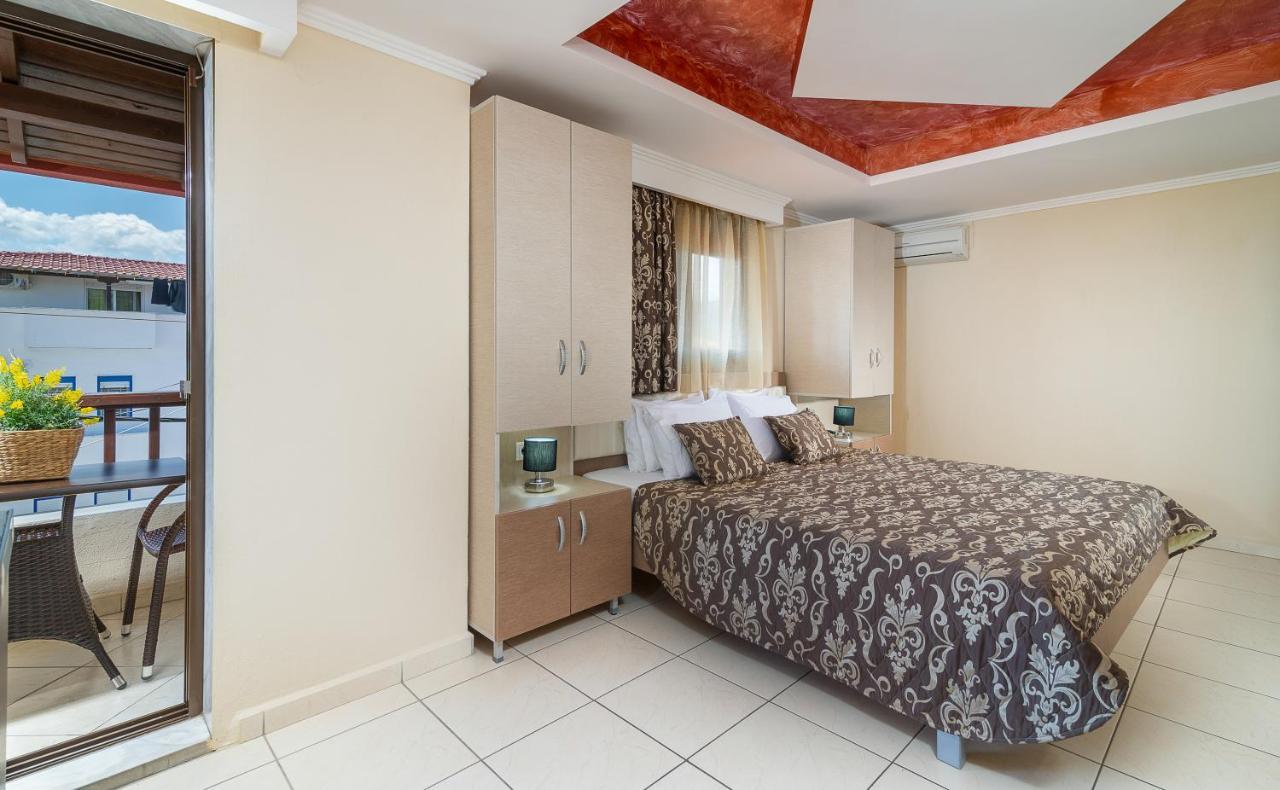 House Kostas On The Beach Sarti Ngoại thất bức ảnh