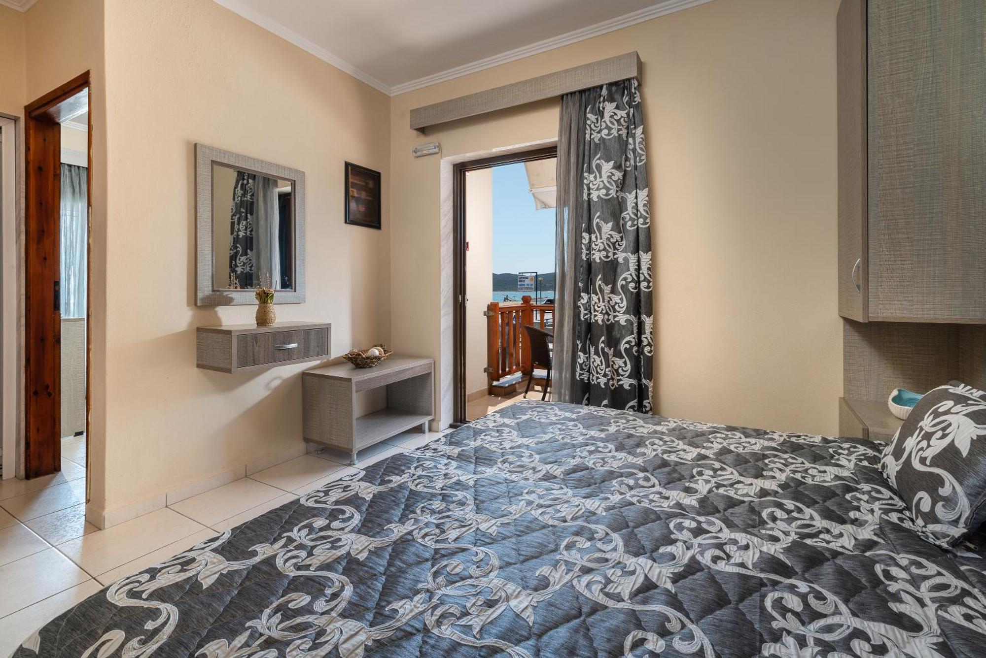 House Kostas On The Beach Sarti Ngoại thất bức ảnh